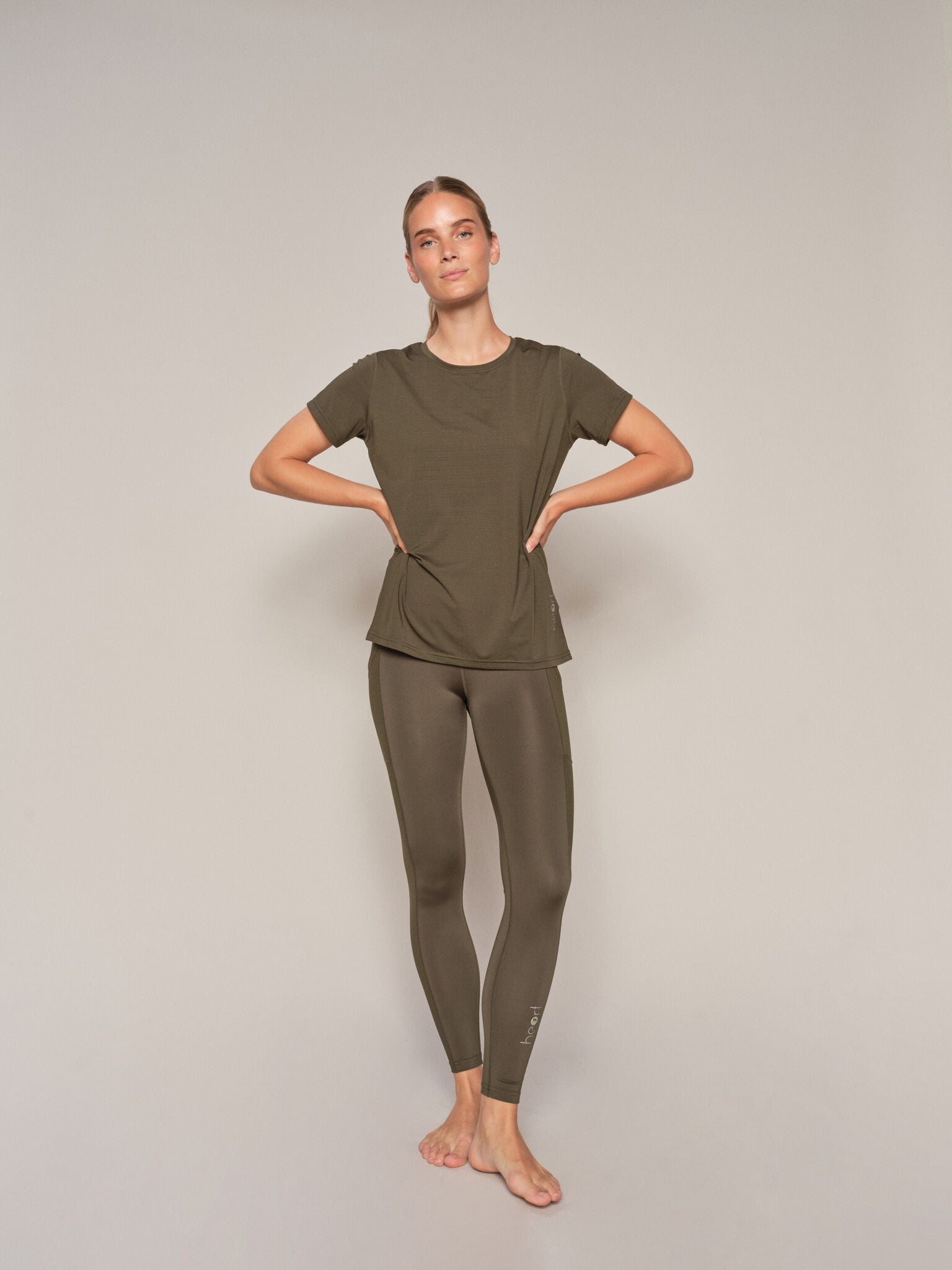 Modelshot / Forest Night / Detail